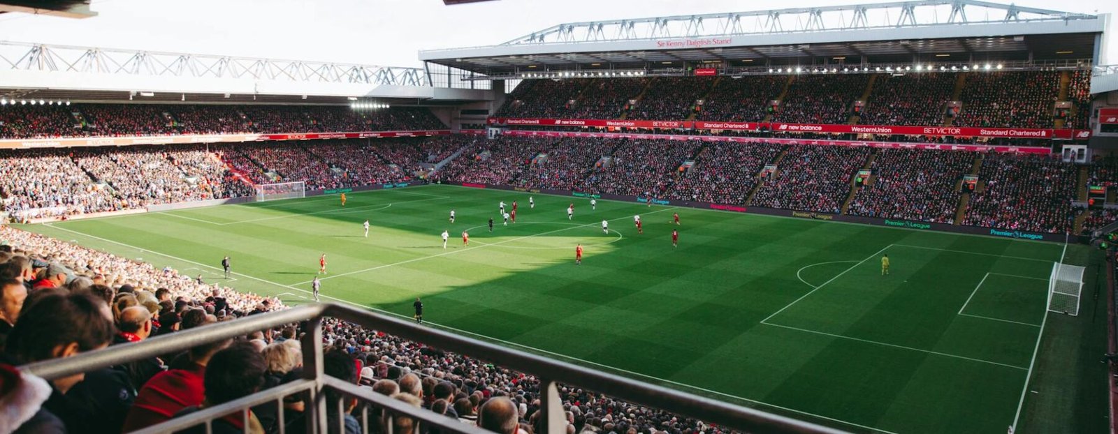 Manchester Derby Guide  -  History, Stats and Where to Watch │ MCR