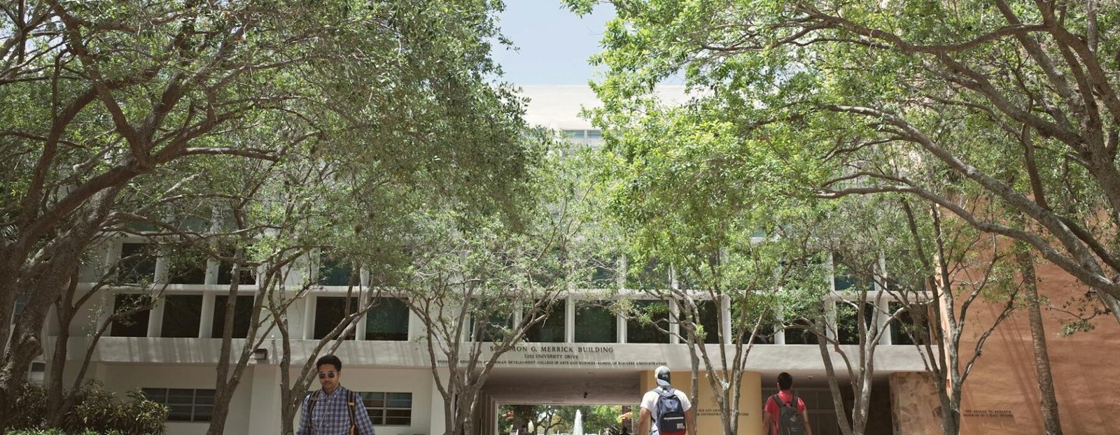 Student Guide to Manchester 2026 — Everything Freshers Need │ MCR