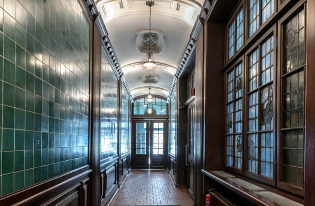 Marble Arch Inn