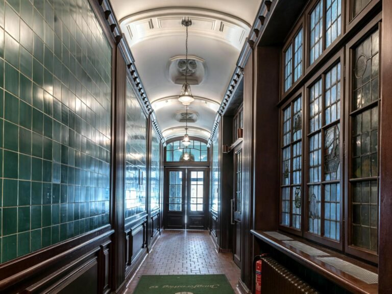 Marble Arch Inn