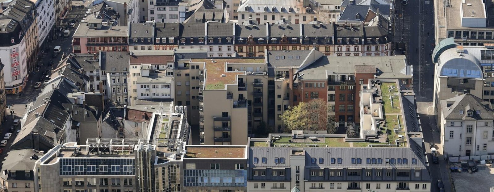 Cottonopolis - How Manchester Built the World's First Fashion Industry │ MCR