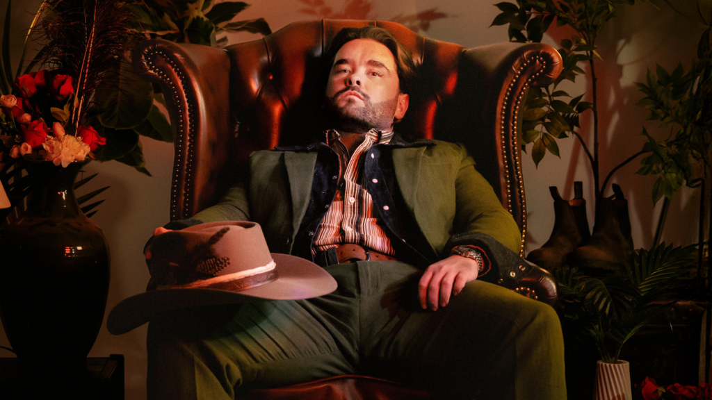 Adam Rowe – Fashionism