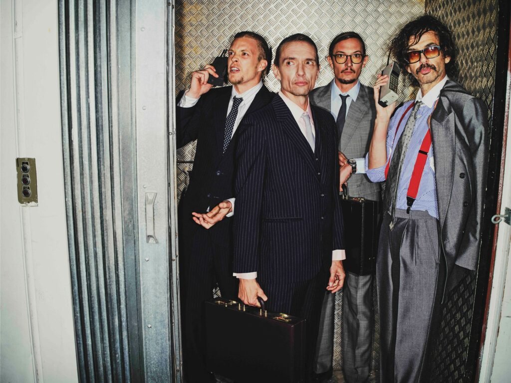 The Darkness – Bands of Brothers Arena Tour